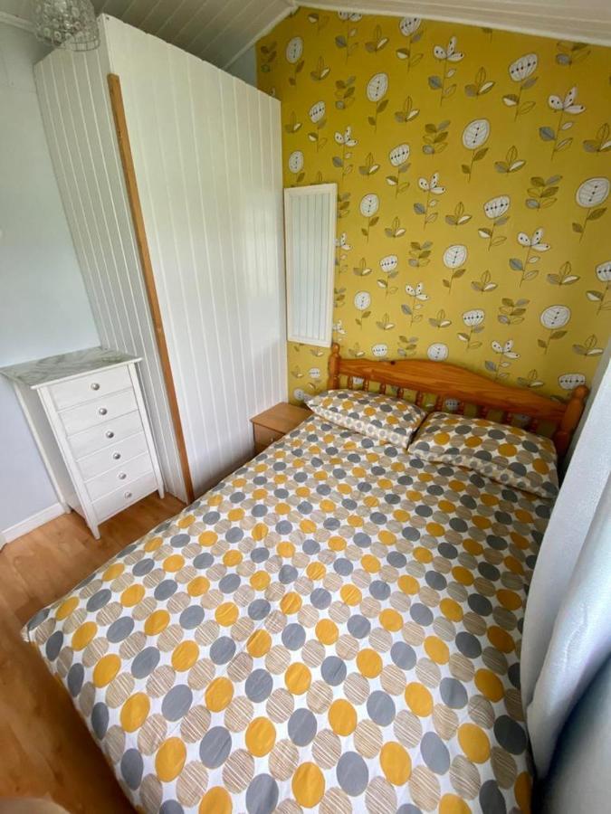 Chalet 135 - Clarach Bay Holiday Village อาเบอรีสวิท ภายนอก รูปภาพ