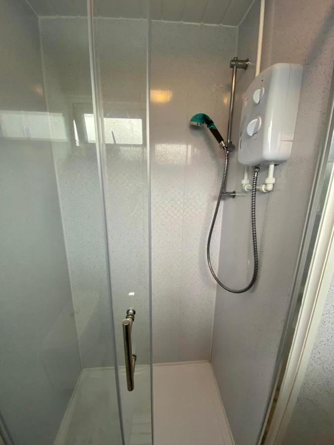 Chalet 135 - Clarach Bay Holiday Village อาเบอรีสวิท ภายนอก รูปภาพ