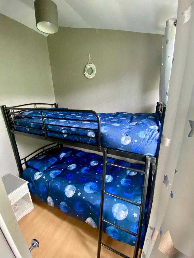 Chalet 135 - Clarach Bay Holiday Village อาเบอรีสวิท ภายนอก รูปภาพ